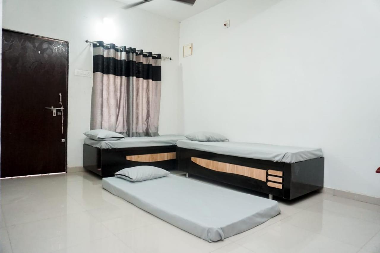 Mahadev Premium Homestay Garudeshwar Zewnętrze zdjęcie
